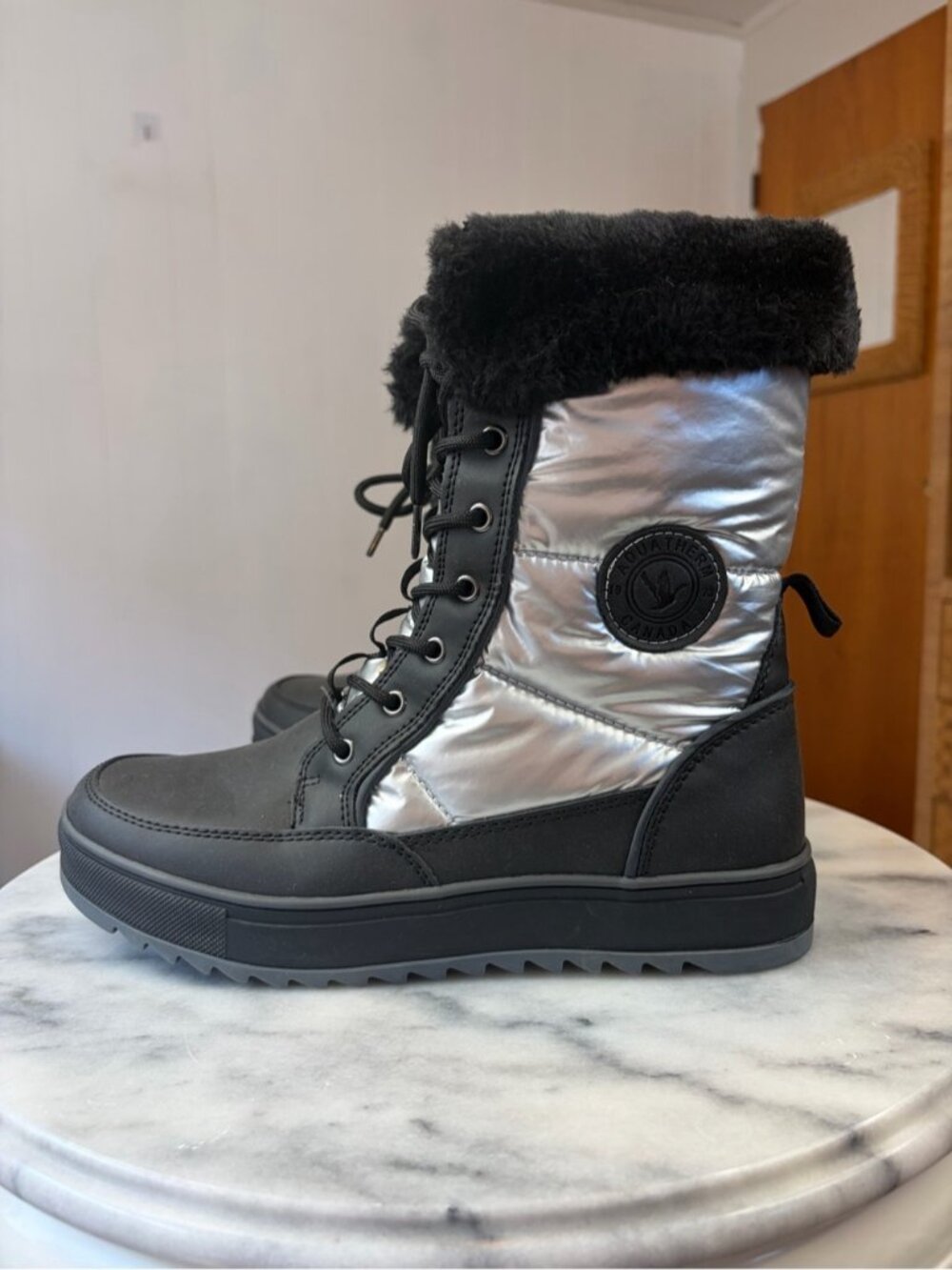 Aquatherm Minden Women’s Silver Black Winter Snow Boots Waterproof New size 9 - Picture 2 of 8